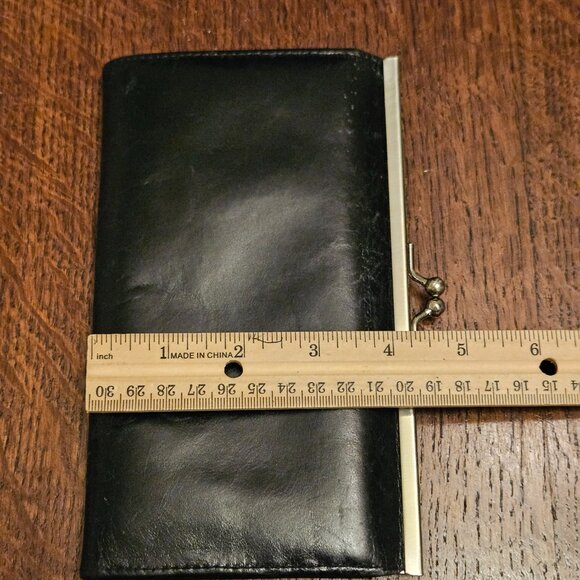 Vintage Isaac Mizrahi Black Leather Kiss-Lock Wallet. - Picture 6 of 6